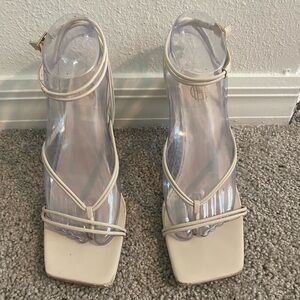 House of Harlow Beige Sandals Size 8